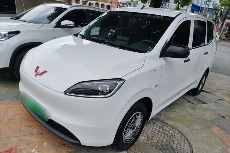 Used Wuling Hongguang New Energy 2024 All-Electric Model 300KM Standard Version
