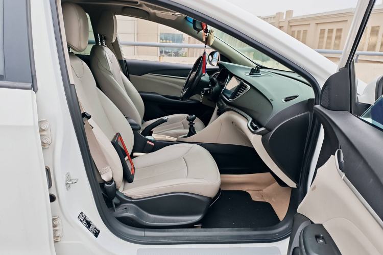 Used Buick GT 2018 15T Manual Elite Version China V Standard
