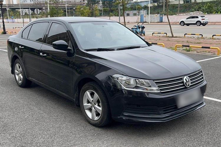 Used Volkswagen Lavida 2017 1.6L Manual Fashion Edition
