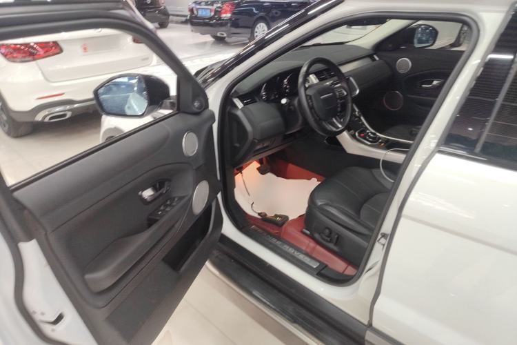 Used Land Rover Range Rover Evoque 2018 240 PS SE Smart Brilliance Edition
