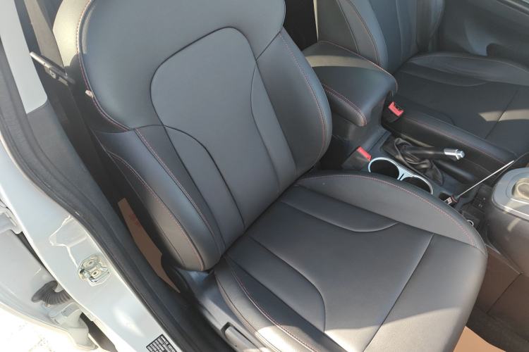 Used Haval M6 2019 1.5T DCT Two-Wheel Drive Elite Version China VI Standard
