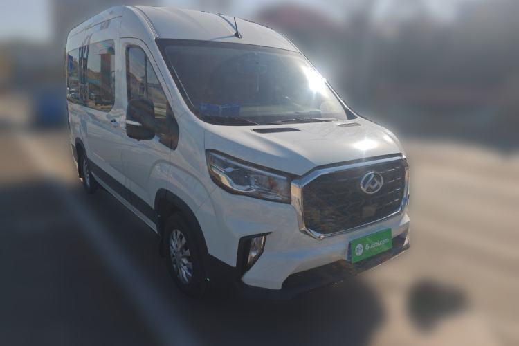 Used SAIC MAXUS Xintu V90 2024 ZhiJie 2.0T Automatic Rear-Drive Long-Wheelbase High-Roof Model with Single Rear Tire Available in 6/7-Seater Configurations