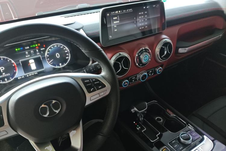 Used  BJ40 2019 PLUS 2.3T Automatic Four-Wheel Drive Premium Edition China VI
