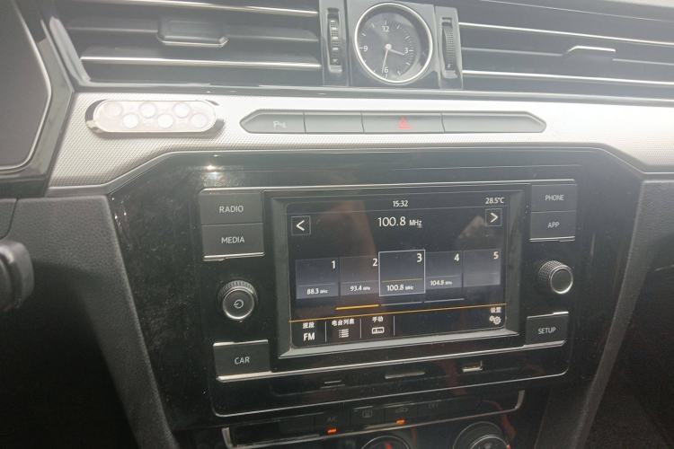 Used Volkswagen Magotan 2018 330TSI DSG Advanced Model
