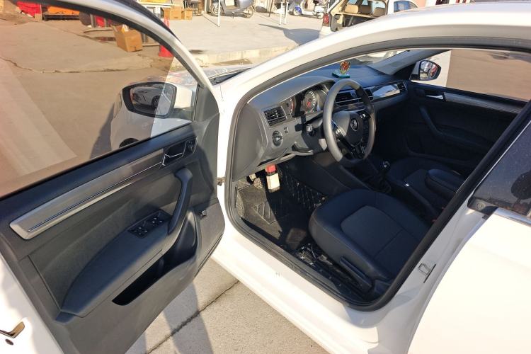 Used Volkswagen Santana 2019 1.5L Manual Comfort Version China VI