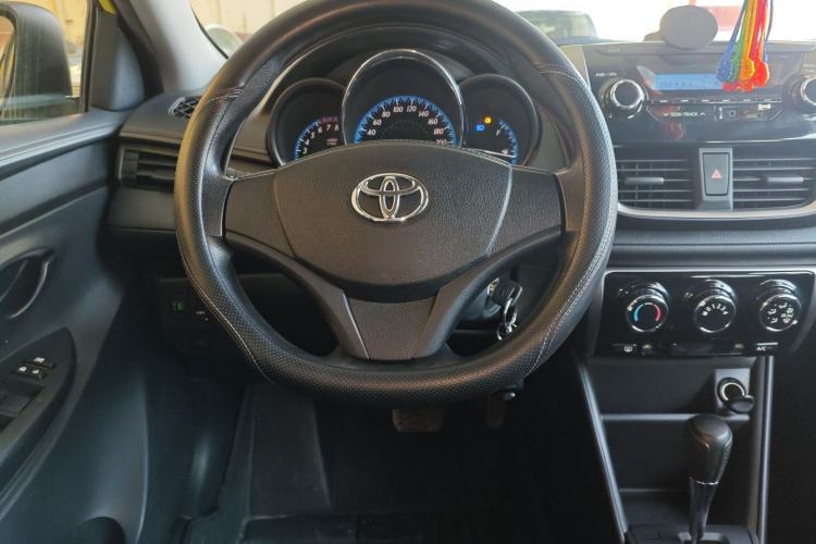 Used Toyota YARiS L 2016 Revised 1.5E CVT Charming Edition