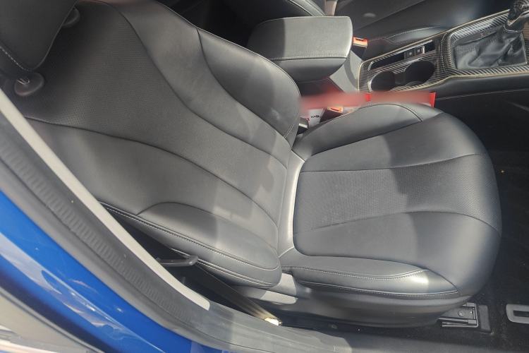 Used Roewe i5 2020 1.5L Automatic 4G Connect Luxury Flagship Edition
