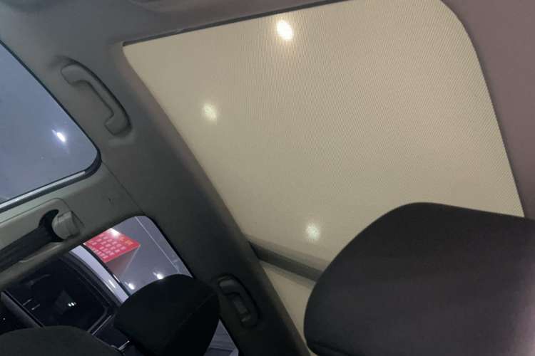 Used Roewe RX5 2020 20T Automatic 4G Connect Excellence Edition
