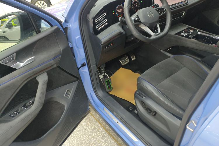 Used Volkswagen Tiguan L 2024 PRO 380TSI Four-Wheel Drive R-Line Prestige Edition
