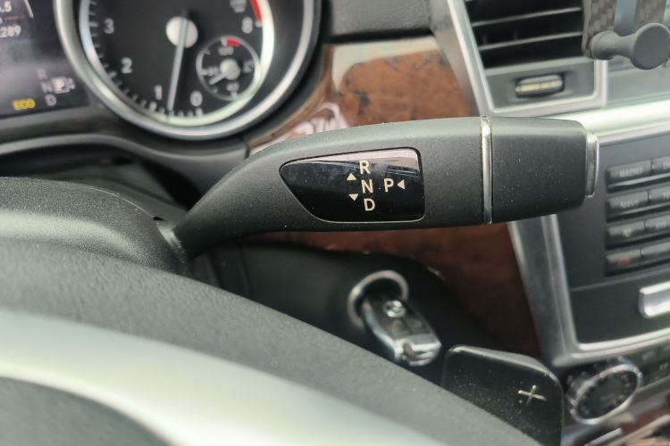 Used Mercedes-Benz M-Class 2014 ML 400 4MATIC Dynamic Model