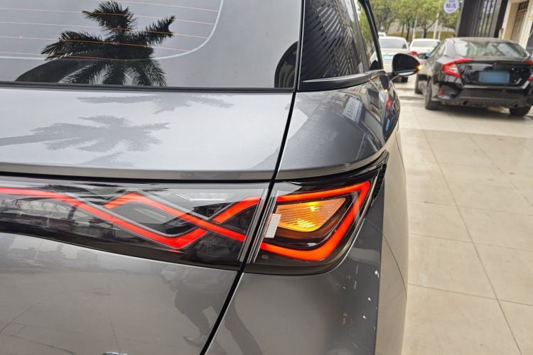 Used BYD Dolphin 2021 405 km Free Version
