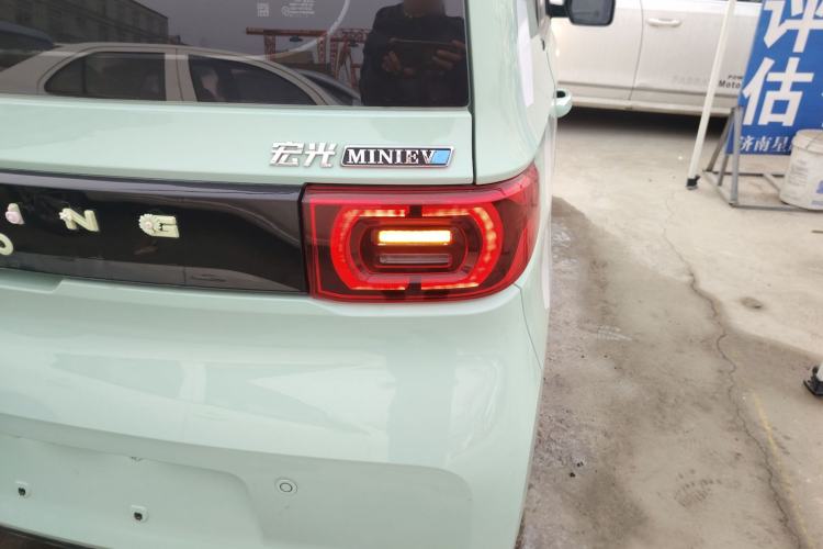 Used Wuling Hongguang MINIEV 2021 Macaron Premium Model – Lithium-NMC