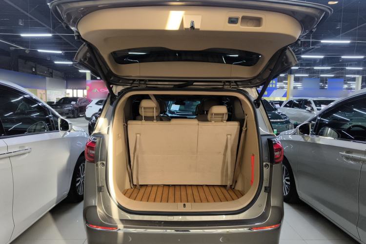 Used Buick GL8 2020 ES Land Cruiser 653T Luxury Model
