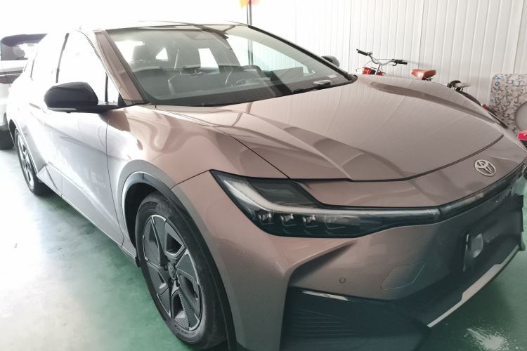 Used Toyota bZ3 2023 616 km Long-Range Premium