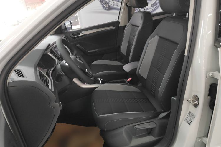 Used Volkswagen T-ROC 2020 280TSI DSG Two-Wheel-Drive Elite Version
