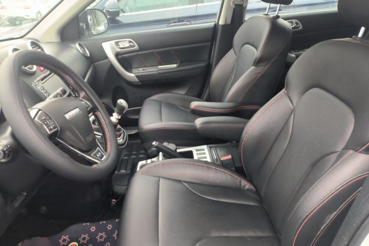 Used Haval H6 2015 Upgraded Model 1.5T Manual Two-Wheel Drive Elite Version
