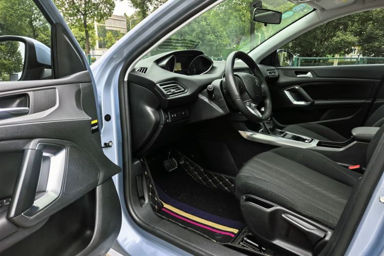 Used Peugeot 308S 2015 1.6T Automatic Jingchi Edition
