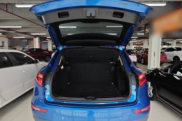 Used Zotye SR9 2017 2.0T Automatic Ultimate Road Edition
