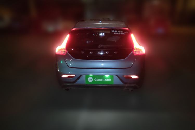 Used Volvo V40 2018 T3 Zhiyi Edition