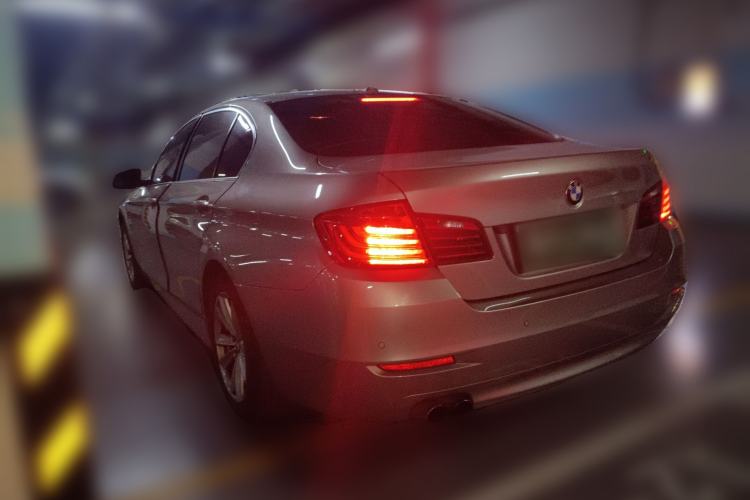 Used BMW 5 Series 2014 520Li Elegant Model
