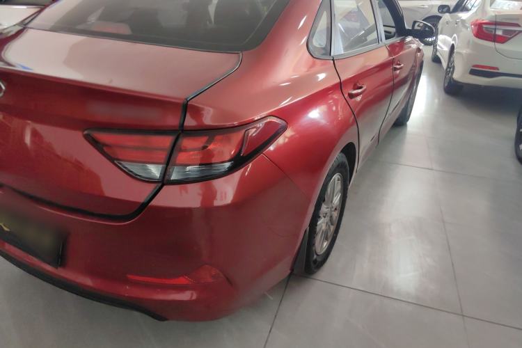 Used Hyundai Celesta 2017 1.6L Automatic Enjoyment Version GLS