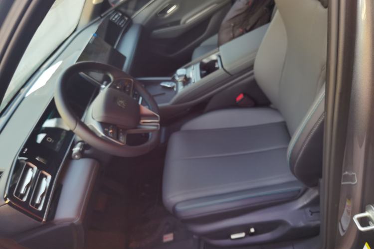 Used BYD Qin L 2024 DM-i 120KM Beyond Model