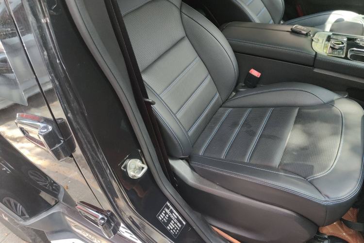 Used Beijing Auto BJ40 2019 PLUS 2.3T Automatic Four-Wheel Drive Premium Edition China VI
