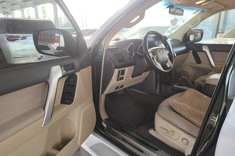 Used Toyota Prado 2014 2.7L Automatic Luxury Edition
