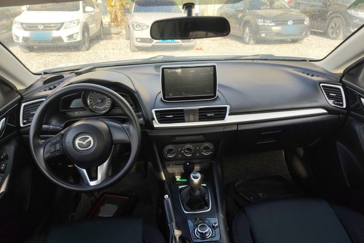 Used Mazda Mazda 3 Axela 2016 Sedan 1.5L Manual Comfort Model