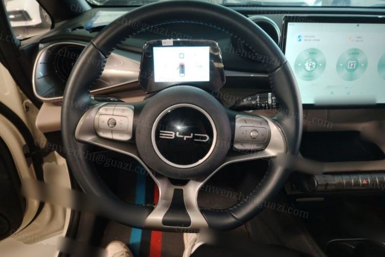 Used BYD Dolphin 2023 420 km Fashion Edition
