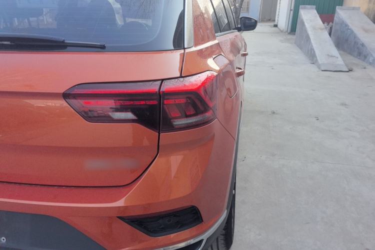 Used Volkswagen T-ROC 2021 280TSI DSG Two-Wheel Drive Comfort Connect Edition