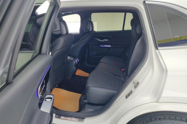 Used Mercedes-Benz GLC 2023 GLC 260 L 4MATIC Luxury 7-Seater