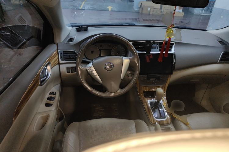 Used Nissan Sylphy 2014 1.6XV CVT Deluxe Edition
