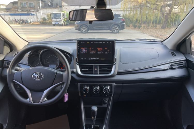 Used Toyota YARiS L 2020 X-Trail X 1.5L CVT Luxury Edition
