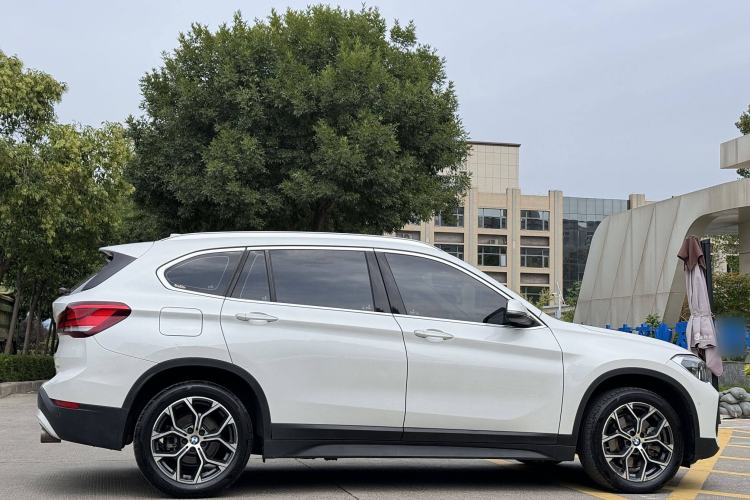 Used BMW X1 2020 sDrive25Li Leading Model
