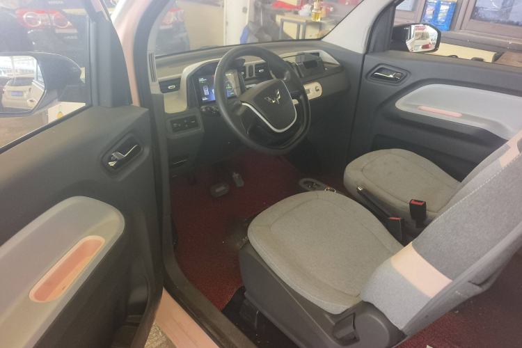 Used Wuling Hongguang MINIEV 2021 Macaron Premium Model – Lithium-NMC
