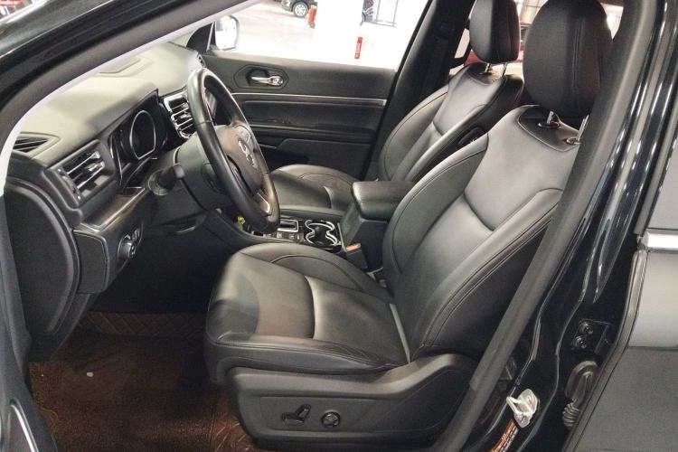 Used  Grand Commander 2018 2.0T Four-Wheel Drive Enjoyment Edition China VI