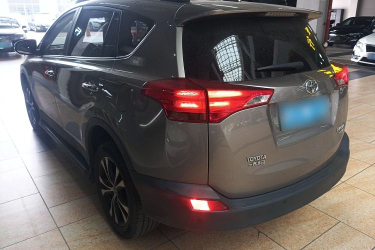 Used Toyota RAV4 2015 2.5L Automatic 4x4 Elite Edition
