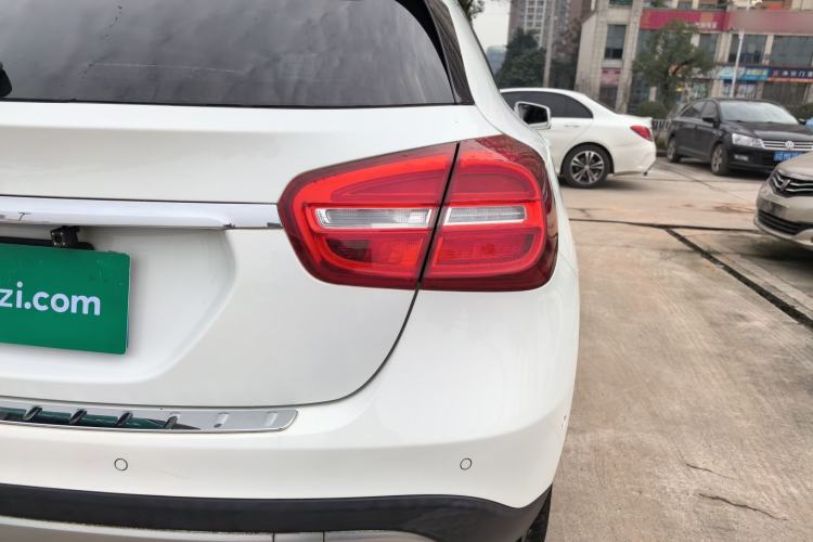 Used Mercedes-Benz GLA 2015 GLA 200 Fashion Model
