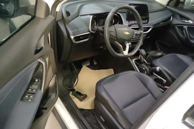 Used Chevrolet Trax 2021 325T Automatic Fun Edition China VI Standard
