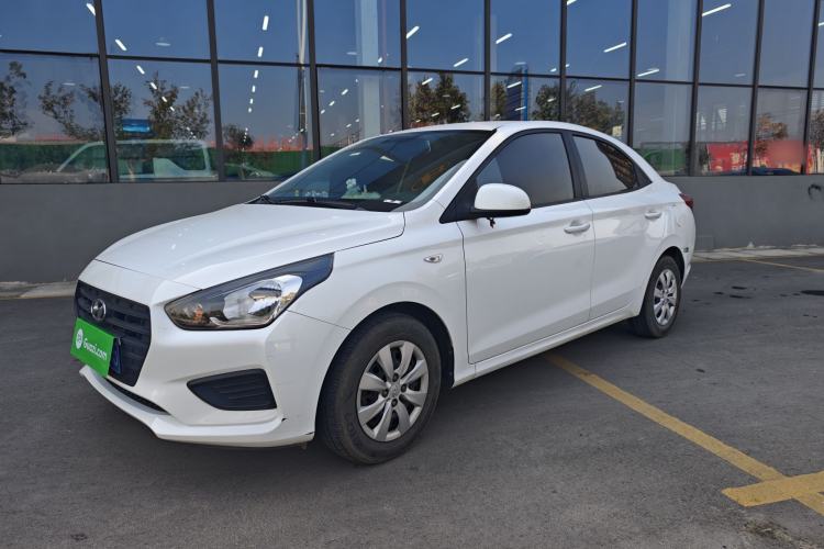 Used Hyundai Verna 2017 1.4L Manual Refreshed Version China VI Standard
