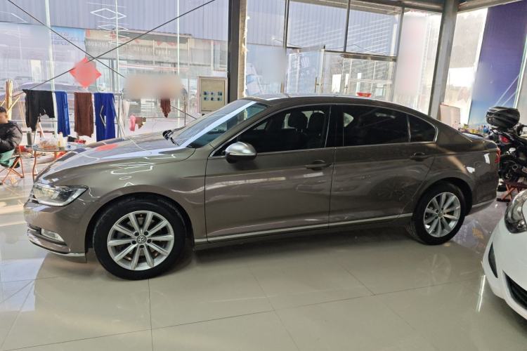 Used Volkswagen Magotan 2019 330TSI DSG Leading Edition China V Standard
