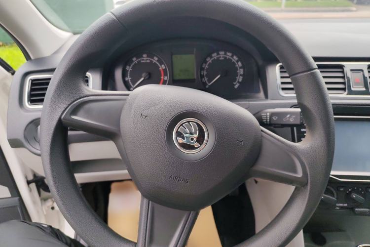 Used Skoda Rapid 2016 1.6L Automatic Chuanxing Edition