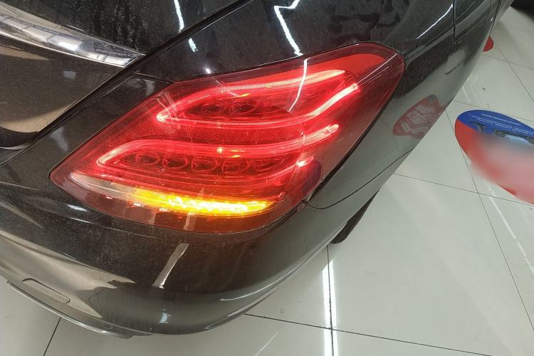 Used Mercedes-Benz C-Class 2015 C 260 L
