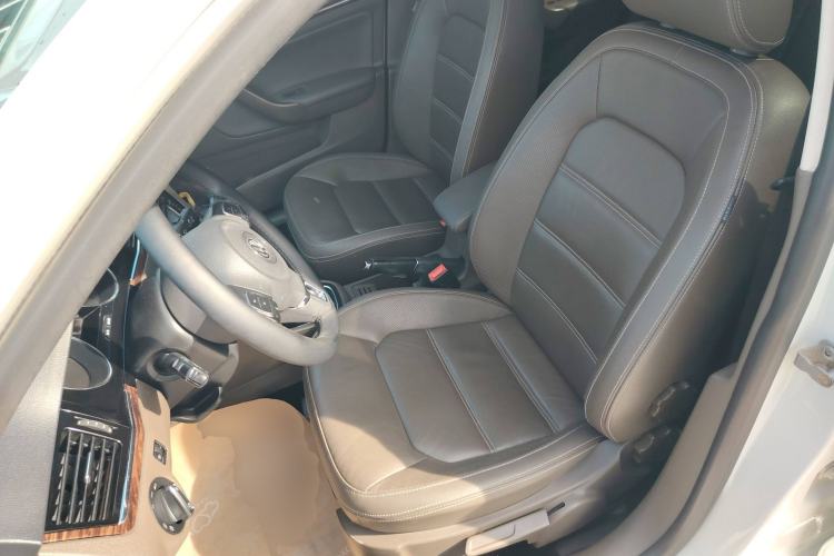 Used Volkswagen Bora 2014 1.6L Automatic Luxury Model
