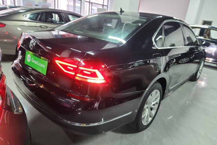 Used Volkswagen Passat 2017 280TSI DSG Luxury Edition
