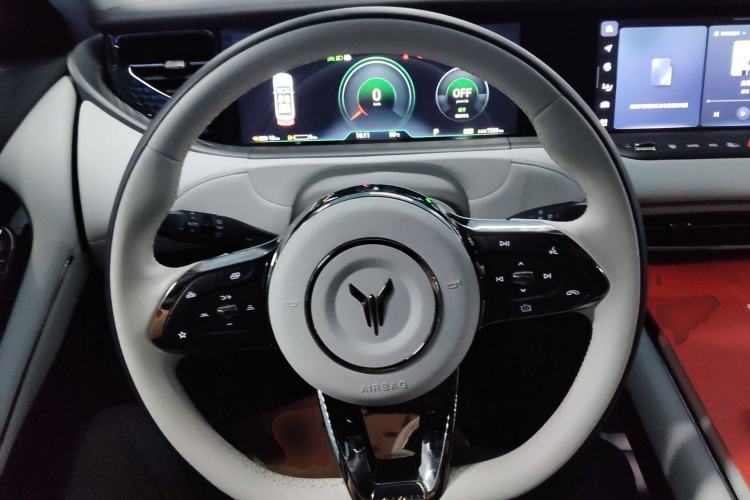 Used VOYAH FREE 2025 318 318 km Rear-Drive Touring Edition
