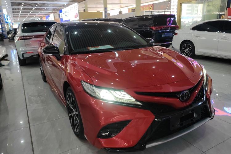 Used Toyota Camry 2019 2.0S FENGSHANG Version China VI Standard

