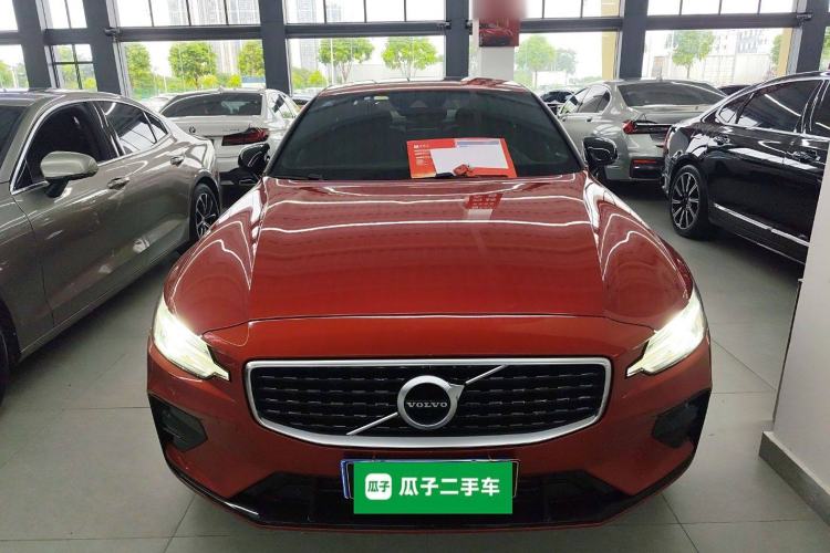 Used Volvo S60 2020 T4 Zhiyuan Sport Edition
