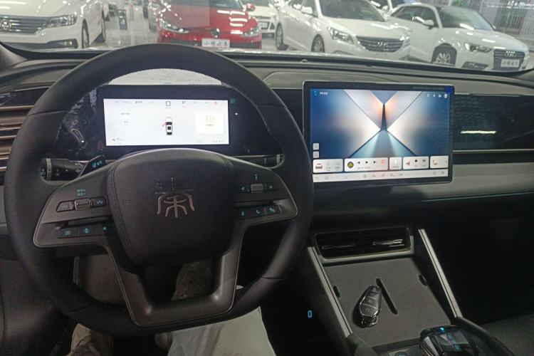 Used BYD Qin L 2025 DM-i Smart Drive 80KM Leading Model